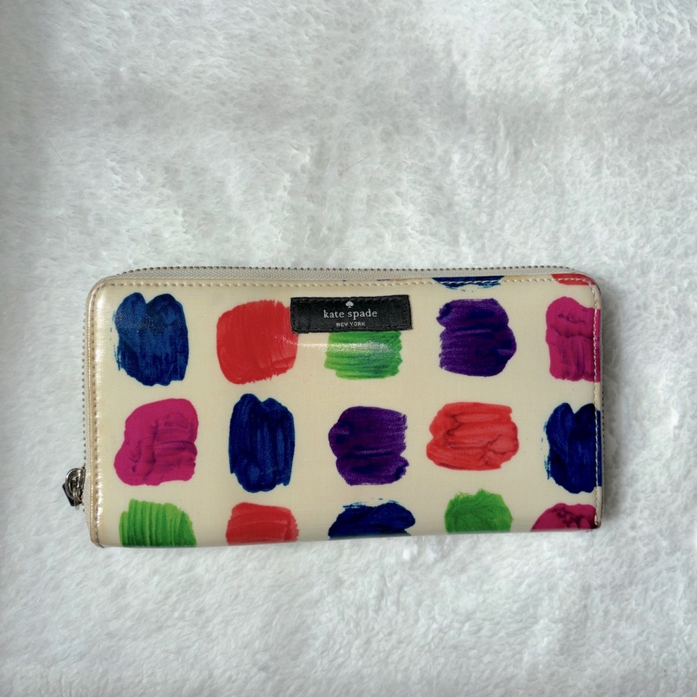 Kate Spade Full Zip Wallet